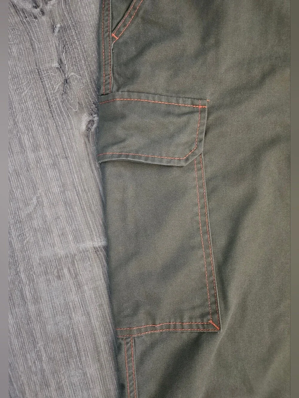 True Religion Cargo Pants Olive Green Kalamata Orange Stitch 108335 Mens Size 30